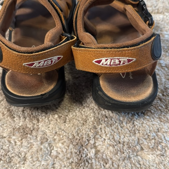 🍍 MBT Kisumu Women's Toning Rocker Brown Leather Sandals , US 7🍍 - Picture 2 of 6